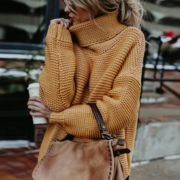 Sweaters - Turtleneck chunky sweater